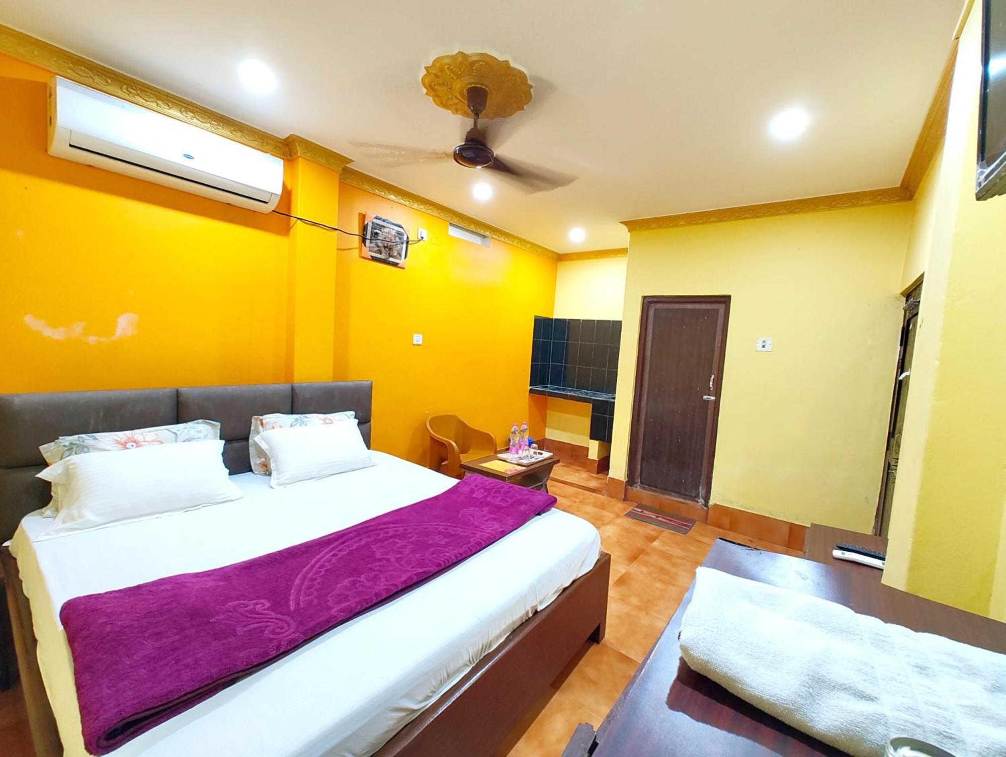 Goroomgo Sahoo Palace Puri - Prime Location Near Sea Beach - Excellent Service With Parking Facilities Buitenkant foto