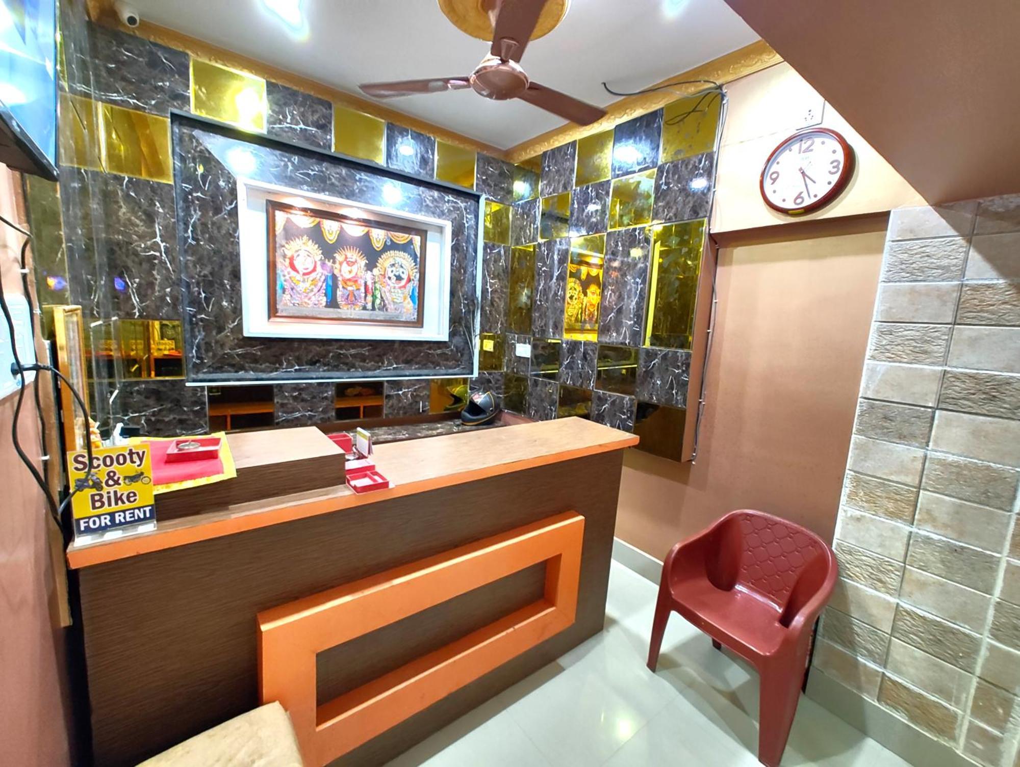Goroomgo Sahoo Palace Puri - Prime Location Near Sea Beach - Excellent Service With Parking Facilities Buitenkant foto