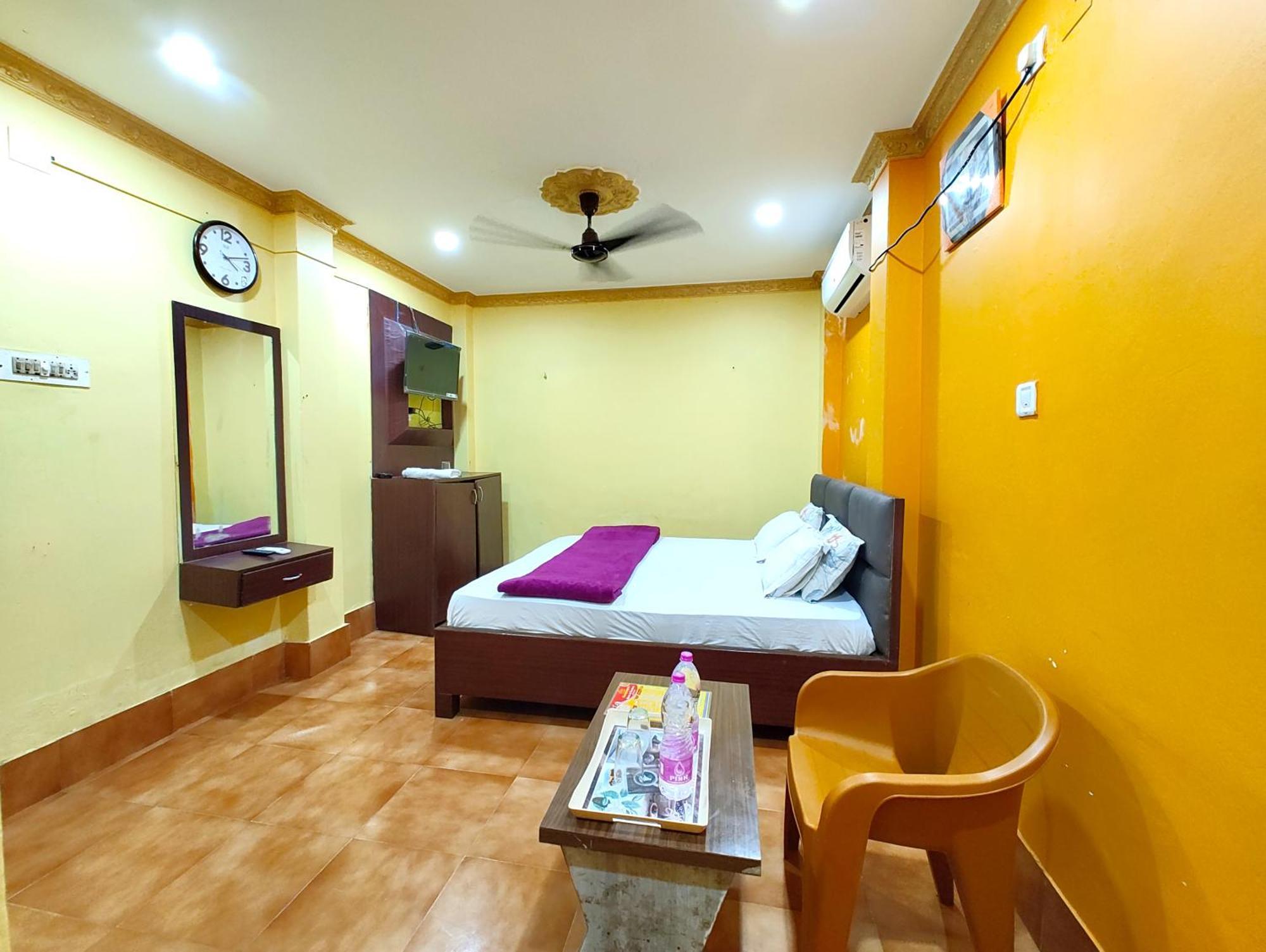 Goroomgo Sahoo Palace Puri - Prime Location Near Sea Beach - Excellent Service With Parking Facilities Buitenkant foto