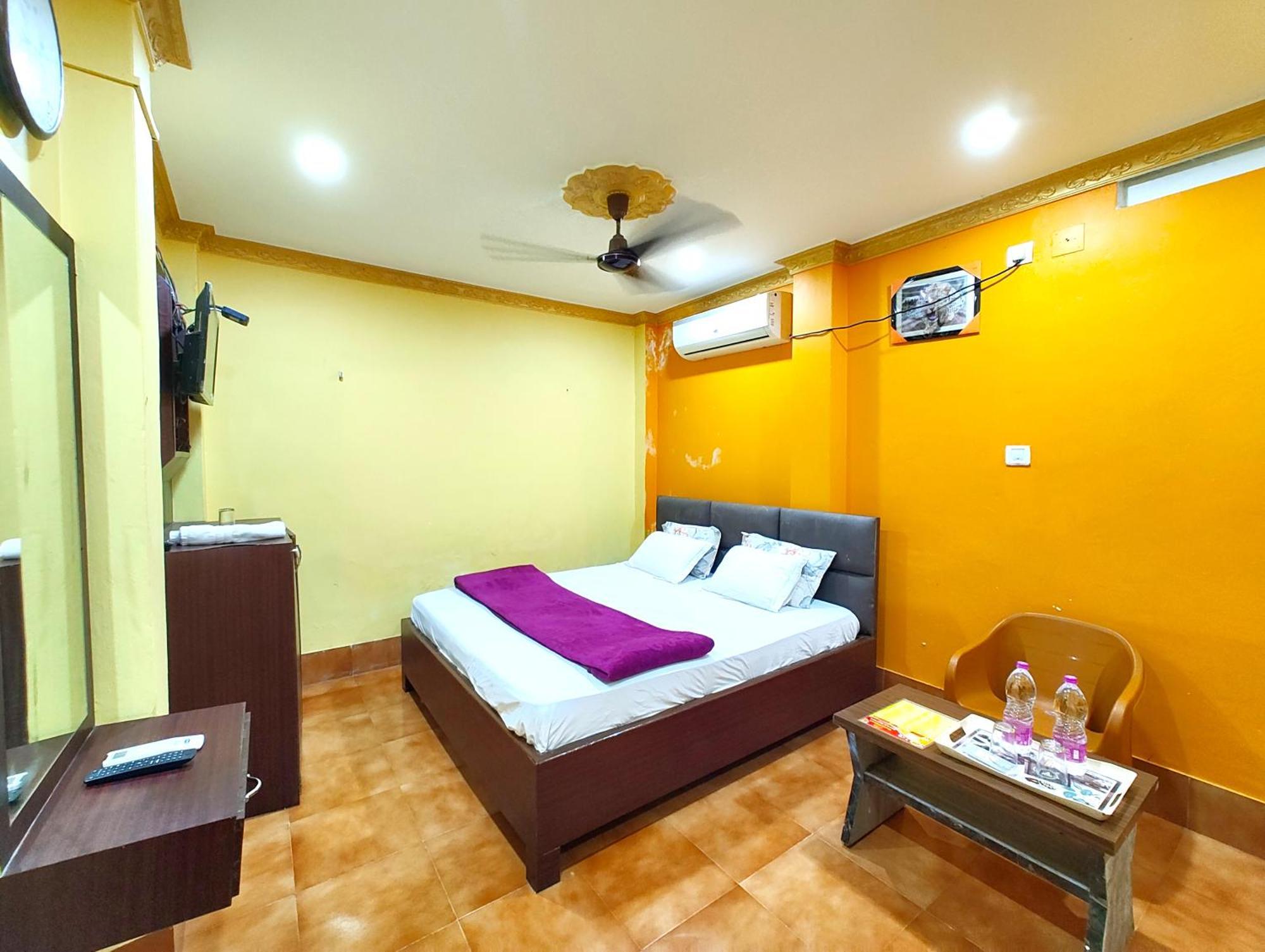 Goroomgo Sahoo Palace Puri - Prime Location Near Sea Beach - Excellent Service With Parking Facilities Buitenkant foto